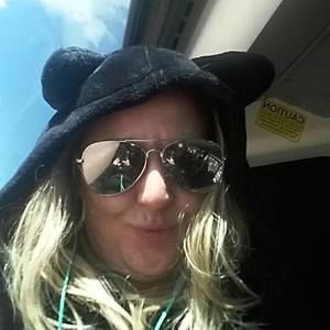 Meet your Posher, Leah